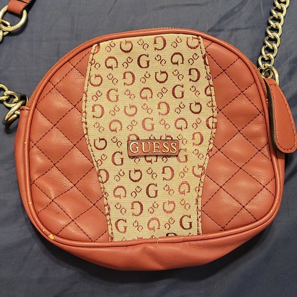 Guess purse - Picture 1 of 4